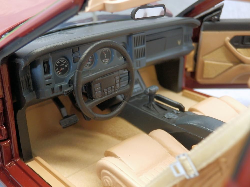 グリーンライト 1/18 ポンティアック GTA GreenLight 1:18 1988 Pontiac Trans Am GTA - Sterling Grey