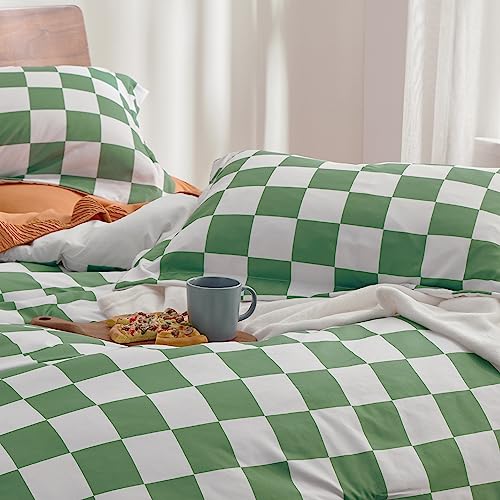 Image of Bedsure Twin /Twin XL Comforter Set - Twin Extra Long Comforter Set, Checkered Dorm Bedding for Boys, 2 Pieces, 1 Soft Green Comforter and 1 Pillow Sham