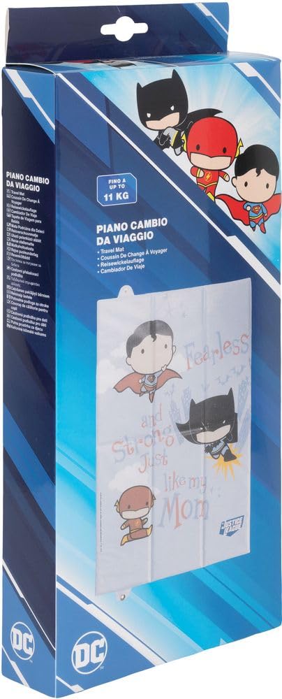 Table à langer pliable Warner Bros Justice League pour enfants, parfaite pour voyager, peu encombrante, souple et équipée d'une fermeture à bouton, dimensions 61 cm x 39 cm