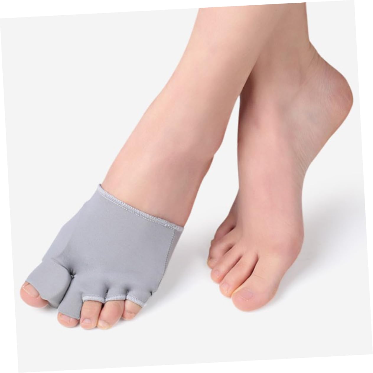 1pc Hallux Straightener Toe Separator Comfortable Gel Sleeve for Bunion Breathable Design for Men and Women Light Grey and Toe Alignment