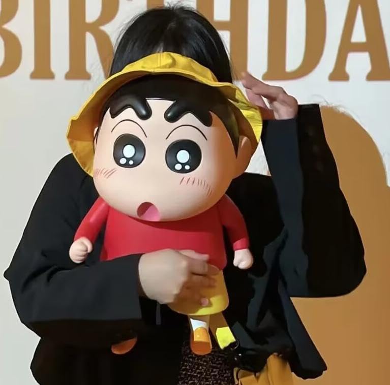 Amazon.co.jp: クレヨン しんちゃん フィギュア 特大 BIG 42cm  