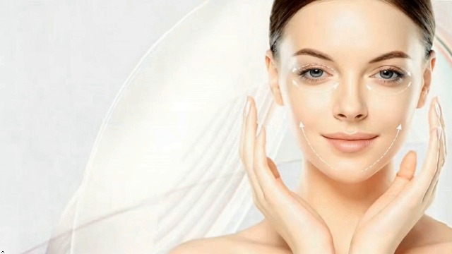 Amazon.co.jp: 美顔器 1台多役 EMSイオン導入導出 RF美顔器（高周波