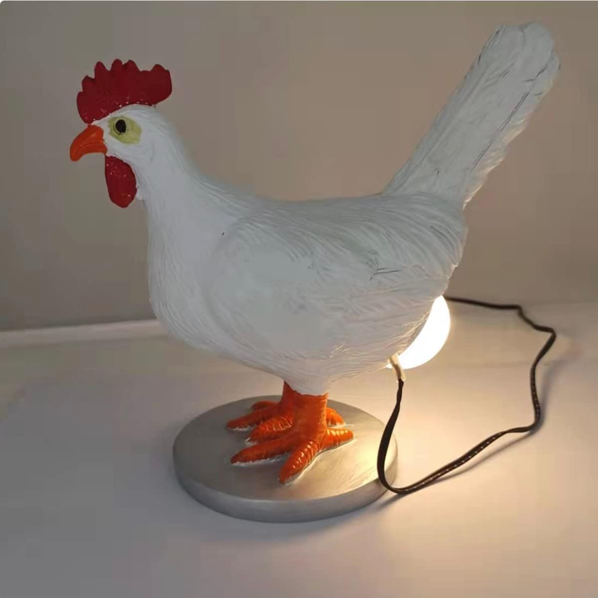 Funny 3D Chicken Egg Lamp – USB-Powered Night Light, Chicken Night Lights, Resin Desk Decor, Party Decoration, Cute Birthday Kids & Adults (Warm Light, Novelty Home Decor).