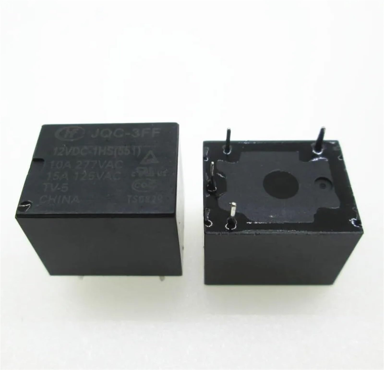 Relais HF3FF-012-HS 12VDC pour commande de chauffage et moteur