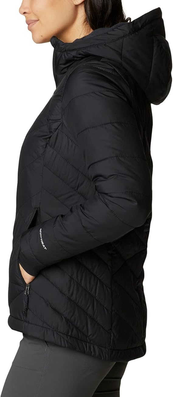 The Heavenly HDD Jacket offers excellent insulation to keep the wearer warm, thanks to its advanced technology. The jacket utilizes Columbia's innovative heat-reflective lining, which helps to retain body heat and prevent it from escaping. This feature ensures maximum comfort even in freezing temperatures, making it ideal for outdoor activities such as hiking, camping, or simply running errands in the winter.