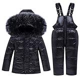 Echte Daunen gefüllt; Weich, leicht Füllung Material; Winddicht Außen-Material, Verdickte Daunen-Füllung und besonderes Design( Abnehmbar Kapuze mit Fellkragen, Daunenhose mit Träger) von Bekleidungsset machen Schneeanzug sehr warmhaltend