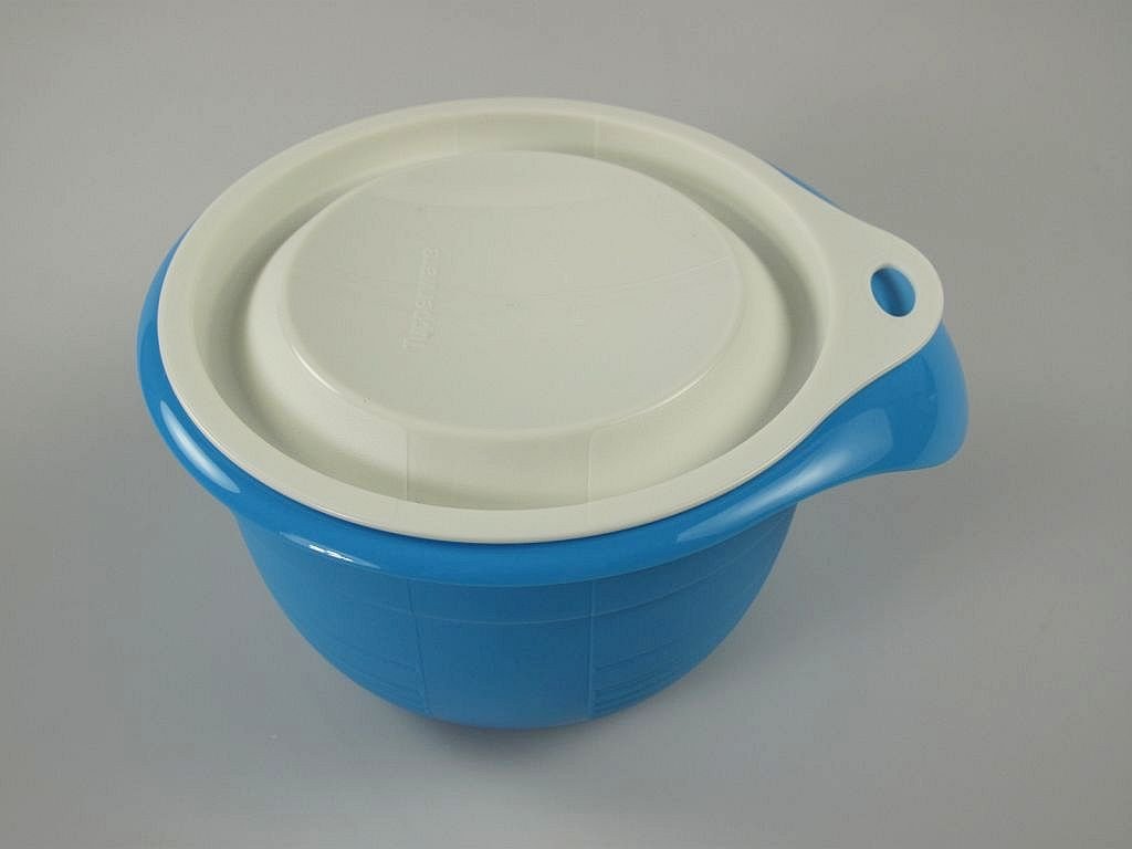 Tupperware Neuf - Bol batteur 650 ml avec couvercle : Achat occasion | Ustensiles de cuisine Tupperware Neuf, avec étiquette