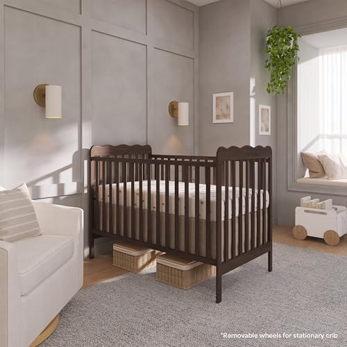 Image of Dream On Me Full Size Carson 3-in-1 Convertible Baby Crib, Locking Wheels