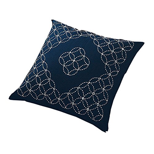 オリムパス製絲 刺し子キット クッション 紺 19