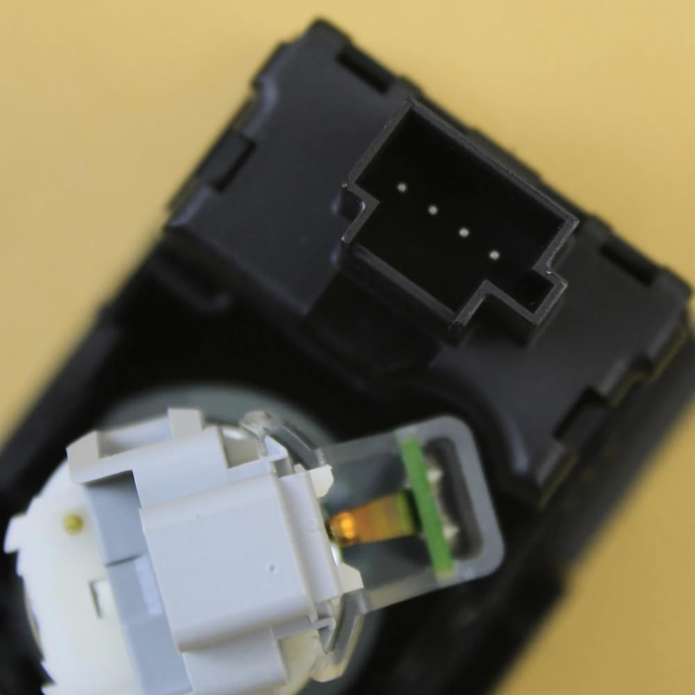 Rear Ashtray Cigarette Lighter with USB Plug Interface A2138203501 For Mercedes Benz C180 C200 C260 C300 W253 GLC250 GLC300