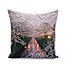Housse de Coussin 40x40 cm Japon Cerisier en Fleur Canal Sakura Ville Decoration