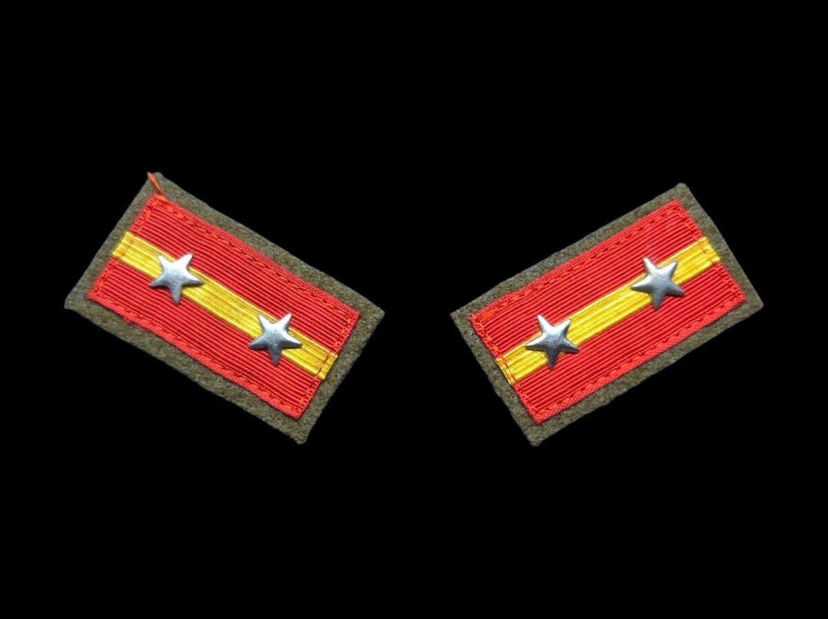 Amazon.co.jp: 金属星章付き 実物 日本陸軍 織出襟章 軍曹階級章 襟章