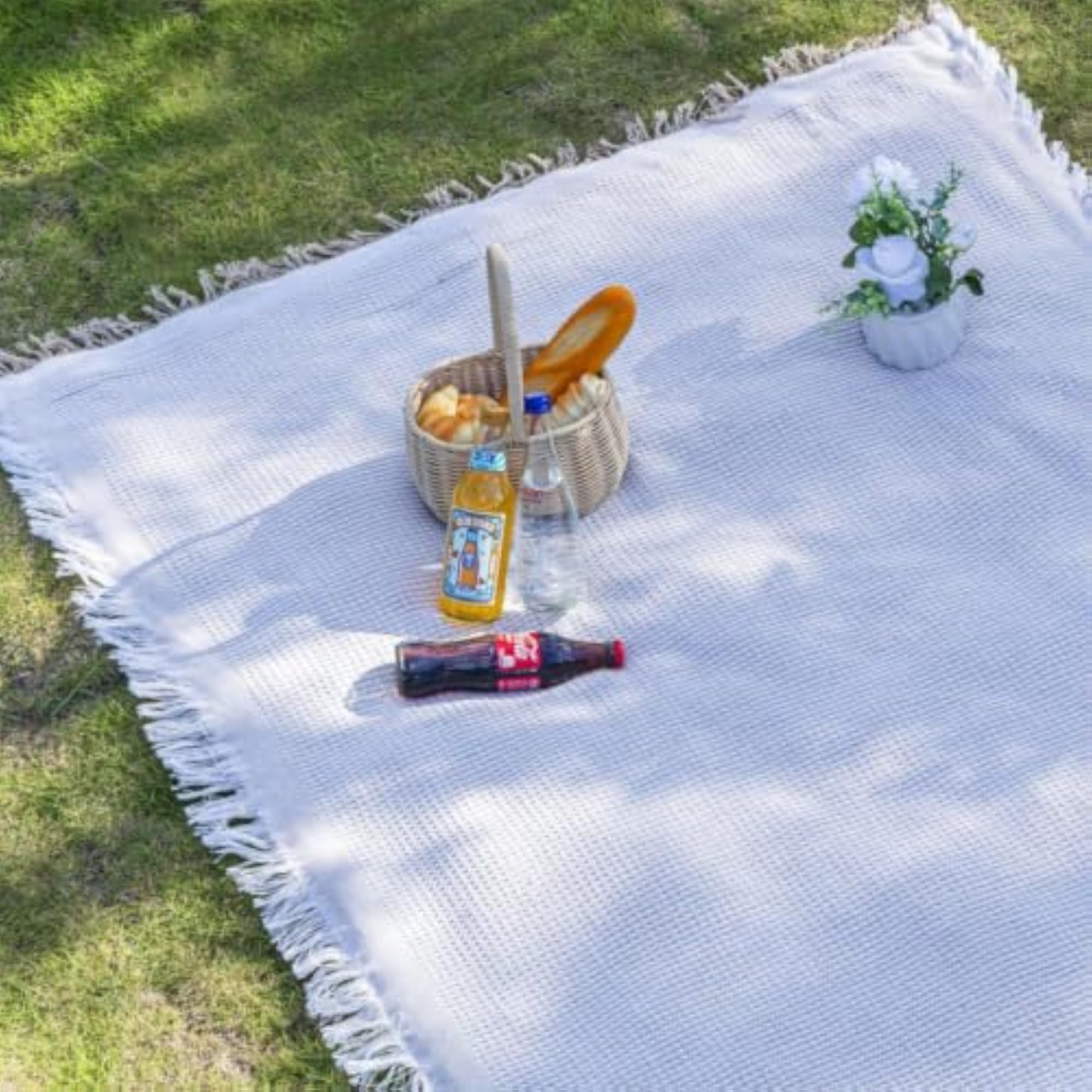 Fringed Recreational Blanket, Portable Tasseled Geometric Throw
