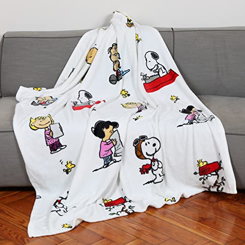 Kanguru Snoopy Decke aus weichem Fleece Weiche und warme Mikrofaser, Weihnachten oder für eine bequeme Entspannungscouch, TV-Plaid-Erdnüsse, 100% Polyester, weiß, Einheitsgröße - Image 3