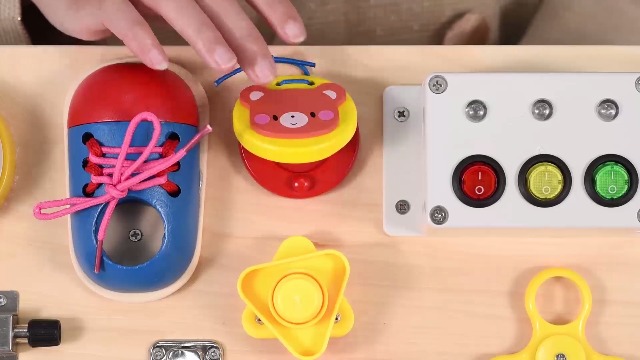 Tableau Sensoriel 20 En 1 En Bois Pour Bébé - Busy Board Éducatif Pour Motricité Fine Et Compétences De Base