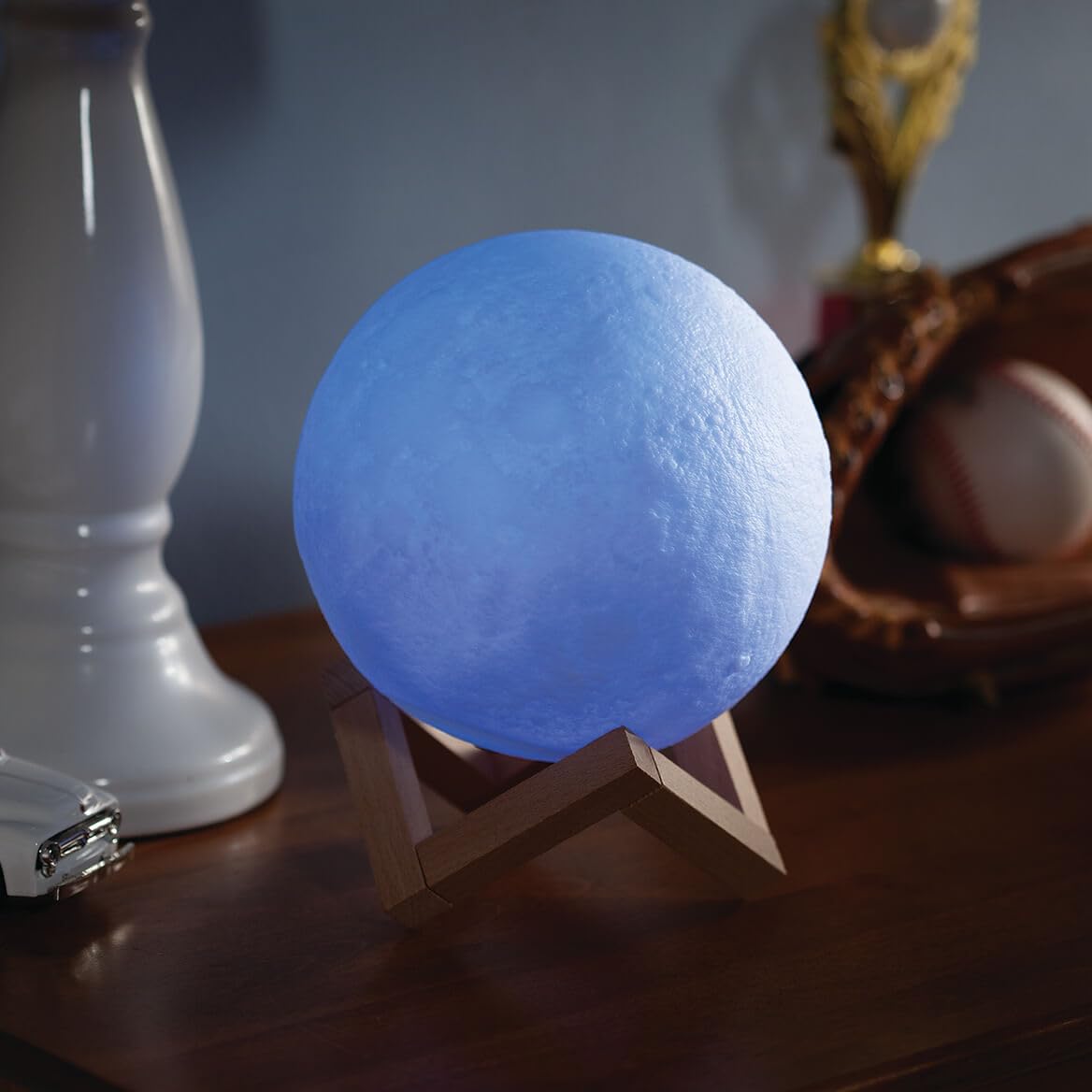3D Color-Changing Moon Lamp - 16 Different Colors - Remote Control - Realistic Moon Surface - Rechargeable - Great Space Lover Gift - Includes USB Charging Cable - 6.5