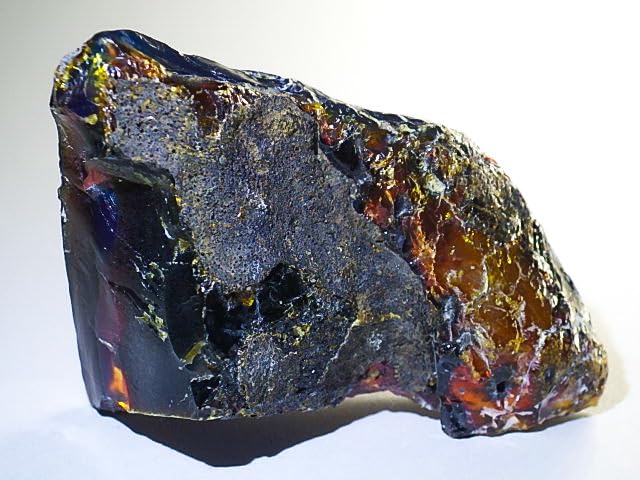 アンバースフィア　海外の洞窟のよう　かわいい　高品質 Amazon.co.jp: ブルーアンバー天然琥珀11.4g53mmインドネシア産