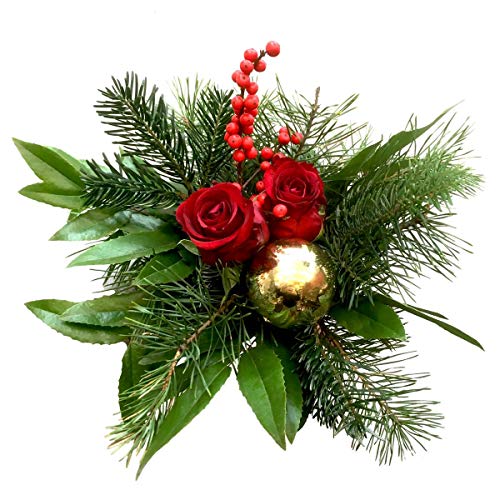 Blumenstrauß „Nikolaus“ – Weihnachtsgesteck mit roten Rosen, Ilex, Tannengrün – festliche Adventsdeko, frischer Winterstrauß, Geschenk zu Weihnachten