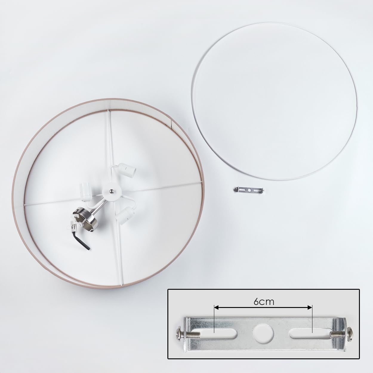 HOFSTEIN Deckenleuchte Foggia, Deckenlampe aus Metall/Schilfgras/Kunststoff in Nickel-matt/Braun/Weiß, runde Leuchte im modernen Boho-Design (Ø 60 cm), E27, Esszimmer, Wohnzimmer, Schlafzimmer, Küche