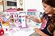 Barbie Krankenwagen, 2-in 1 inkl. aufklappbarem Krankenhaus-Spielset mit Licht und Geräuschen, 20x Barbie Zubehör wie Arztkoffer und Krücken, Spielzeug ab 3 Jahren, FRM19