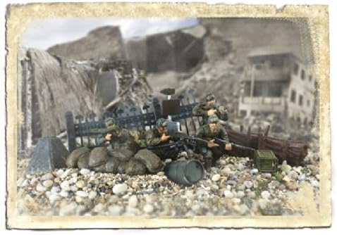 Forces Of Valor 1:32nd Scale U.S. 1st Infantry Division - Normandy 1944 Four Soldiers And Accessories