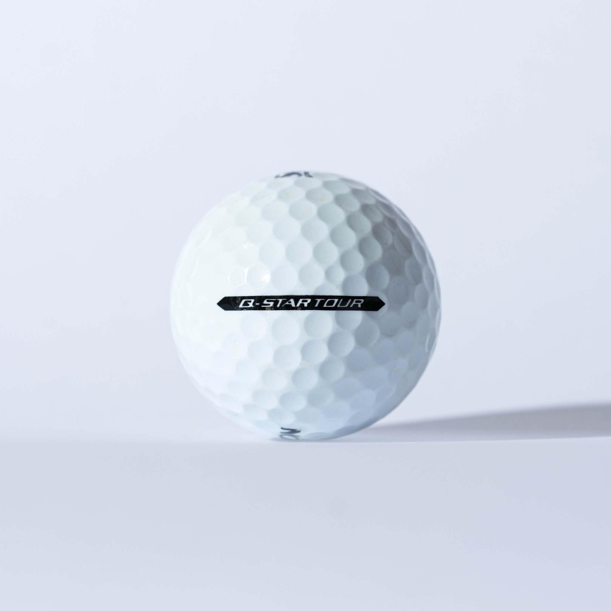 Lot de 12/24 Balles de Golf d'Occasion Srixon Qstar Tour- Idéales pour Joueurs Débutants et Confirmés - Qualité Premium et Performance – Marque Française