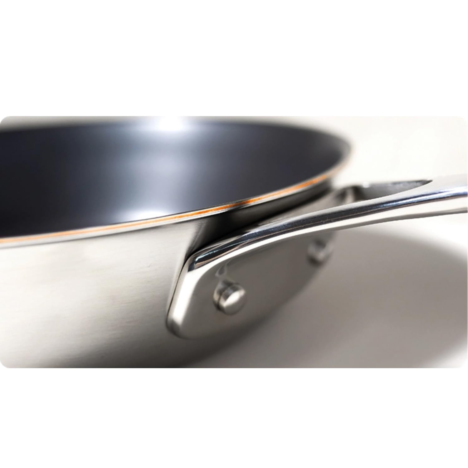 Olav Pentola In Acciaio Inox Con Nucleo In Rame 16 Cm, Antiaderente, Adatta A Induzione E Forno. La Qualità Per Cuochi Esigenti.
