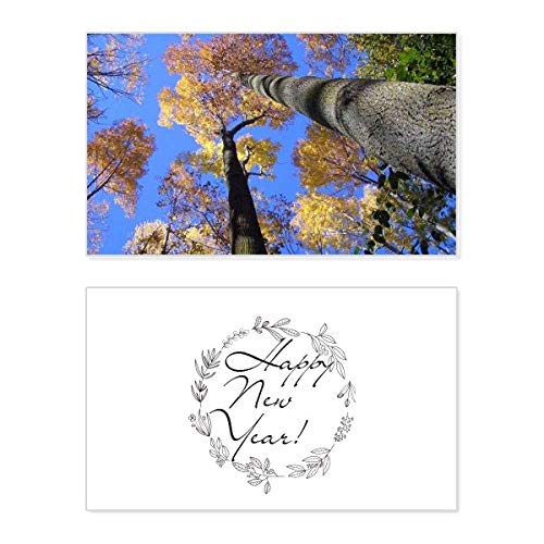 Tarjeta de Año Nuevo conmemorativa: felicitación con paisaje natural y hojas rojas