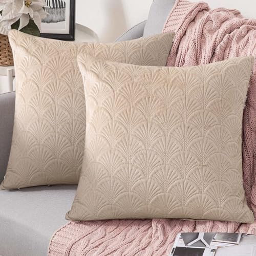 Traziewell Set of 2 Faux Fur Cushion Covers 45x45 cm, Decorative Soft Velvet Cushion Cover 18X18 Inch,Square Boho Neutral Pillow case for Sofa, Beige 159