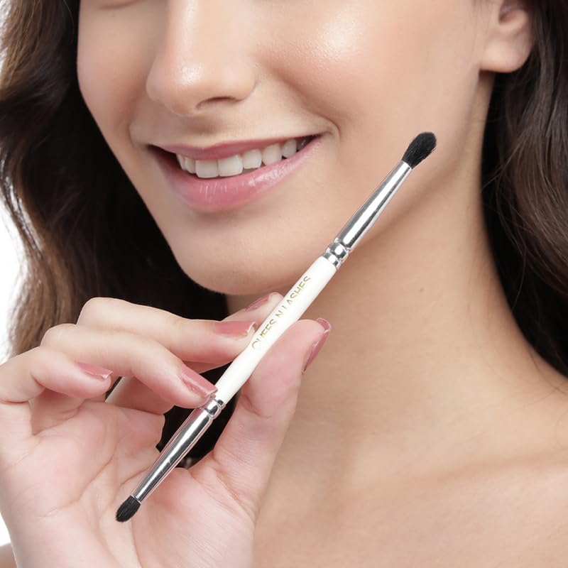 Image of Cuffs N Lashes Dual Makeup Brush | 2-in-1 Small Smudger &Pencil Brush 05 | Precision Eye Makeup Tool for Blending, Smudging &Defining | Soft Premium Bristles | Travel Friendly Eye Brush