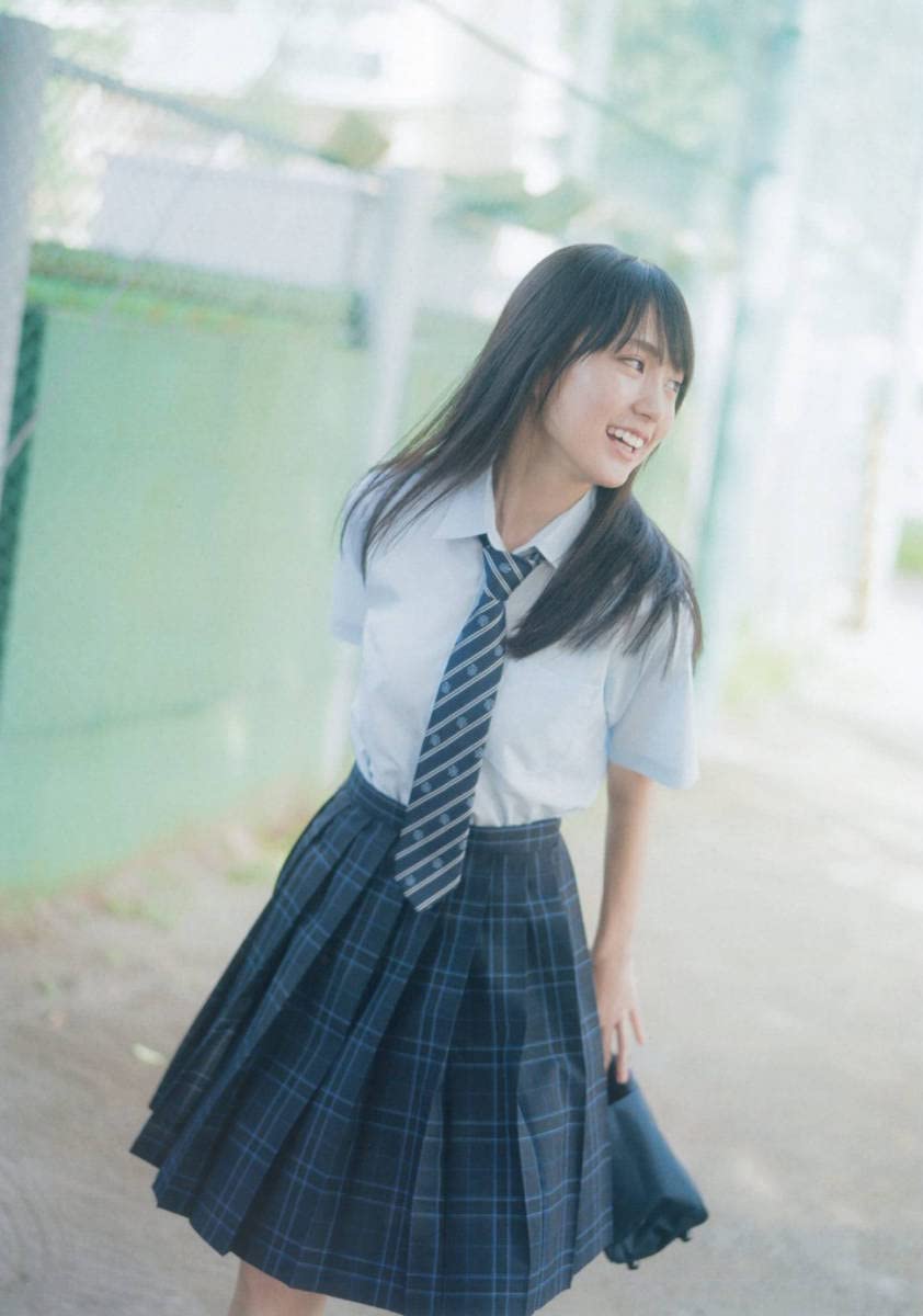 Amazon.co.jp: 賀喜遥香 2 写真10枚 Lサイズ 乃木坂46 : おもちゃ