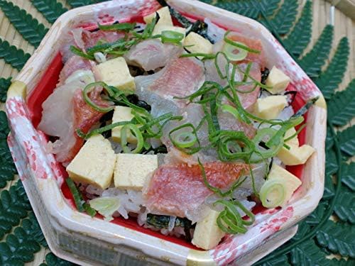 Amazon 寿司総合卸売スシックス いろんな用途で使用 金目鯛湯引き 切り落とし 500ｇ 業務用 生食用 すしねた キンメダイ 刺身用 海鮮丼 パスタ サラダ お茶漬け 端材 寿司総合卸売スシックス 生鮮魚介類 水産加工品 通販