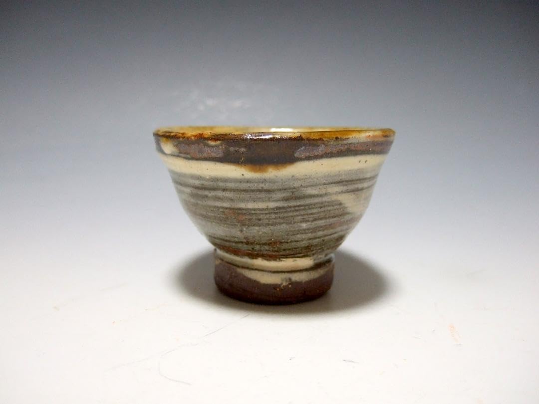 人間国宝 金城次郎 壺屋焼 魚文 盃 ぐい呑み サイン彫無 沖縄 酒