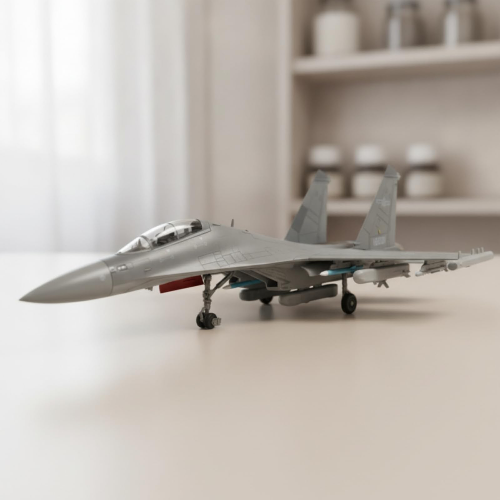 Elektronisches Kampfflugzeug Modellbausatz Flugzeug Modell Jet Modell Kampfjet Detailgetreu mit Zwei Triebwerken Und Standfestem Base Inklusive für Schreibtisch Vitrine Hobbyraum Büro 1 72