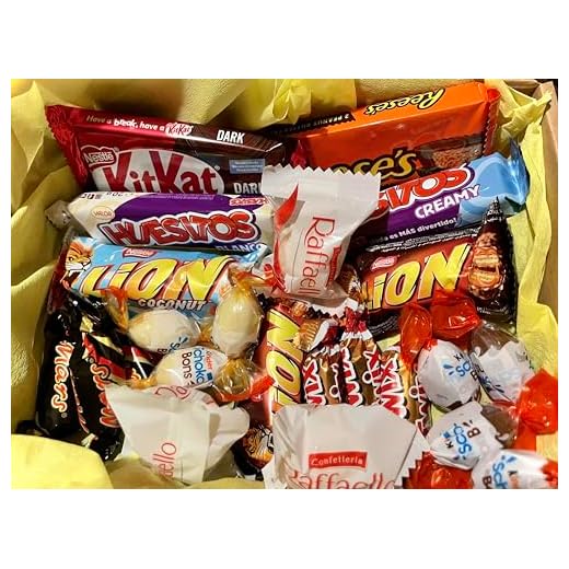 Caja | Pack Regalo Original con chocolates y bombones - Reese, Raffaello, Twix, Mars, Nestle Lion Coconut, Kinder Schokobons, Huesitos y KitKat | Para Navidad, Cumpleaños, Amigo Invisible