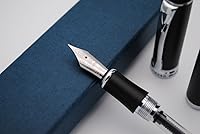 Vista 4 de Pluma estilográfica JINHAO X750 de punta M (Negro con acabado mate)