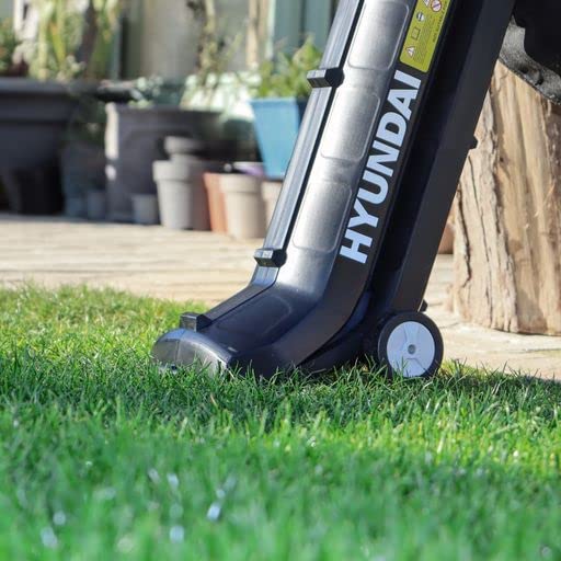 Buy Hyundai 3in1 Leaf Blower, 3000W Garden Vacuum & Mulcher, 45 Litre