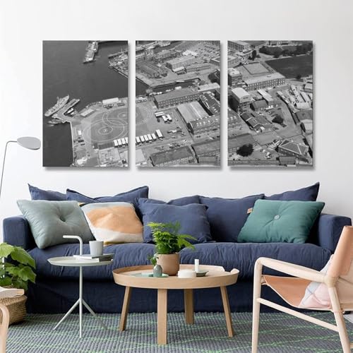 Toile bateau de Vernon 50 x 75 cm pour raviver un mur blanc de salon vide