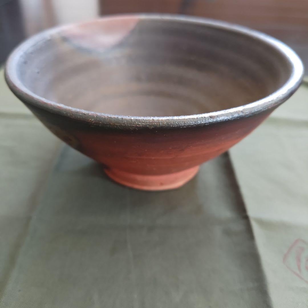 Bizen Ware Fujiwara Japanese Rice Bowl *Wooden box is not included if shipped overseas*