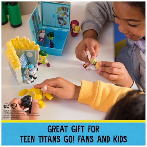 Image of TEEN TITANS GO! - Kitchen Chaos Dis-Play Set - Decors with 2 Beast Boy and Cyborg Figures - Accessories - Beast Boy and Cyborg Figurines - Collectible Toy - Super Heroes - Toy for Children Ages 4+