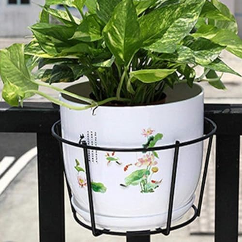 Pots de fleurs suspendus acier : solution pour petits balcons
