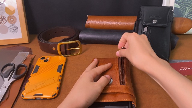 Custodia Orizzontale In Pelle Per IPhone 16e, 15 Pro Max, 15 Plus, Con Clip Da Cintura, Supporto Per Cellulare 16 Pro Max, 16 Pro E 16 Plus - Nero 13CKIF01 - Italia - Foto 6