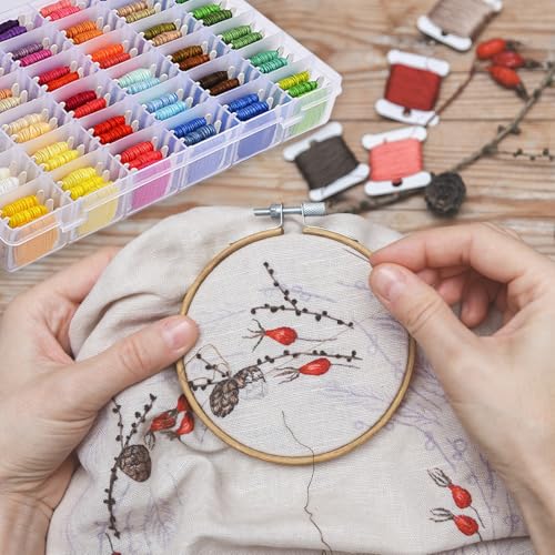 Peirich Stickgarn Kreuzstichfäden, 104 Farben Stickgarne mit Organizer Aufbewahrungsbox Stickgarn Armband String Stickset 43 Stück Kreuzstichwerkzeuge