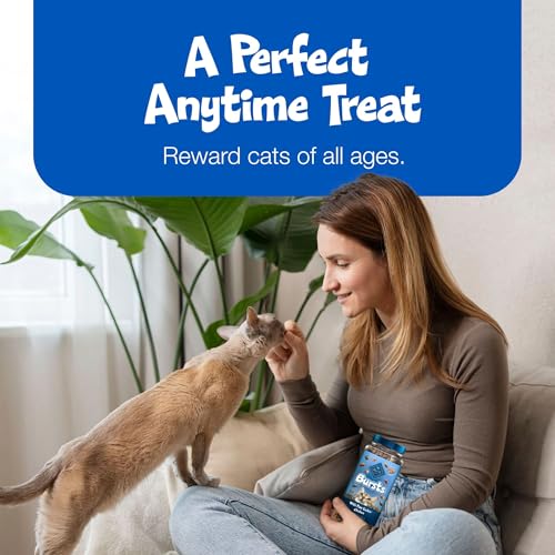 Blue Buffalo Bursts Crunchy & Creamy Cat Treats, Great for Training, Paw-Lickin' Chicken, 5-oz Bag - Image 5