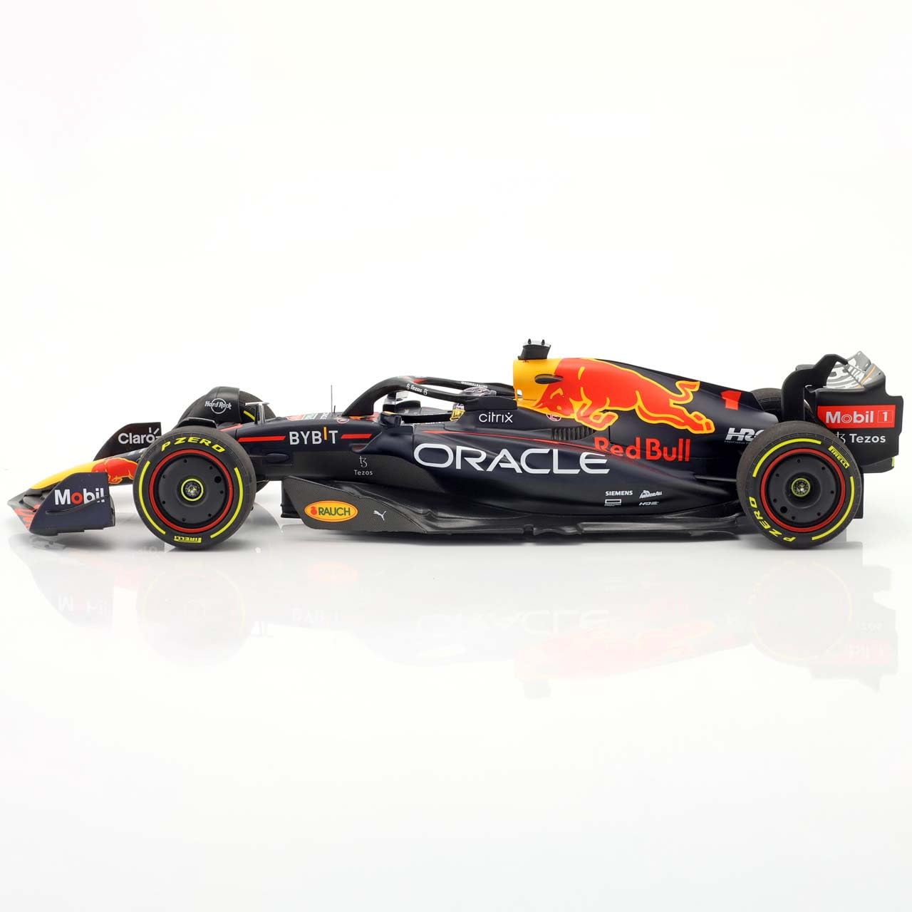 Minichamps 113220501 compatibile con Max Verstappen Oracle Red Bull Racing RB18 Formula 1 vincitore Miami GP 2022 edizione limitata 1:18
