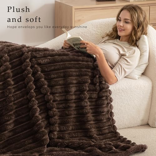 Exclusivo Mezcla Kuscheldecke Flauschig Fleecedecke Flanell Decke, Leichte und Warme Sofadecke Couchdecke für Ganzjahreszeit, 150 x 200 cm Braun