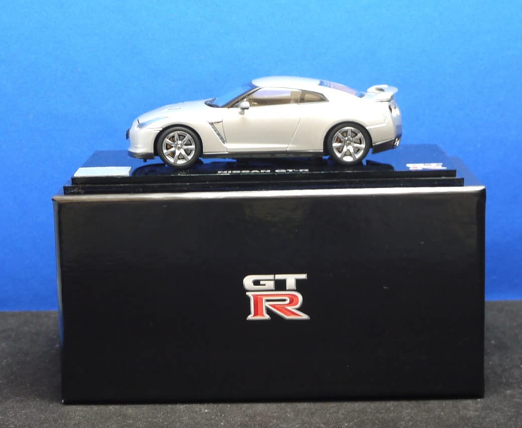 京商1/43 ニッサン GT-R R35 ボンネット・トランク開閉モデル 1/43 ニッサン GT-R R35 ボンネット トランク開閉モデル