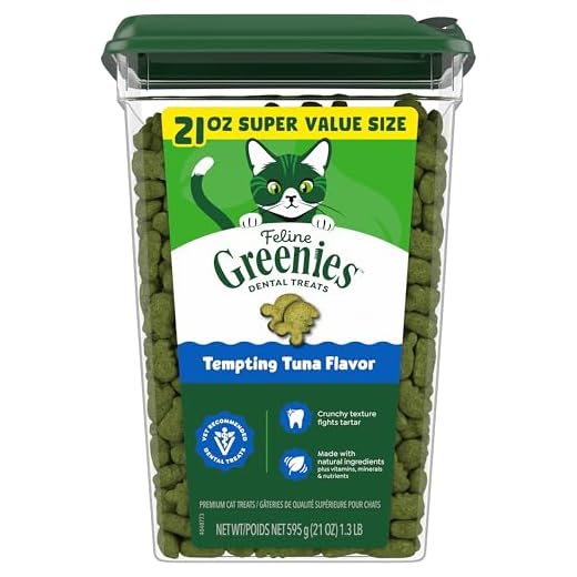 Greenies Cat Treats, Veterinarian-Recommended Adult Natural Dental Cat Treats, Tempting Tuna Flavor, 21 oz. Tub