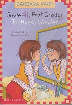 Paperback Toothless Wonder: Junie B. First Grader Book