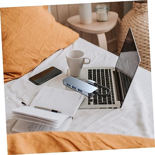 Adaptateurs 4 ports USB Type-c pour connecter vos périphériques de bureau - 7
